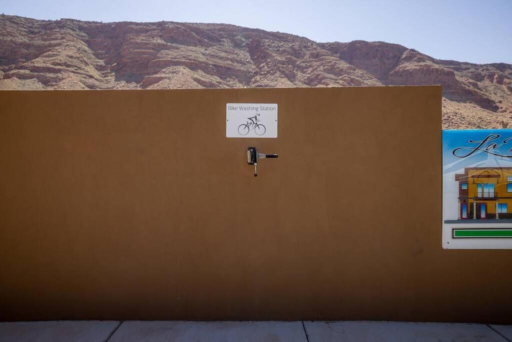 Luxury Downtown Rental - La Dolce Vita Villa #3 Moab Luaran gambar