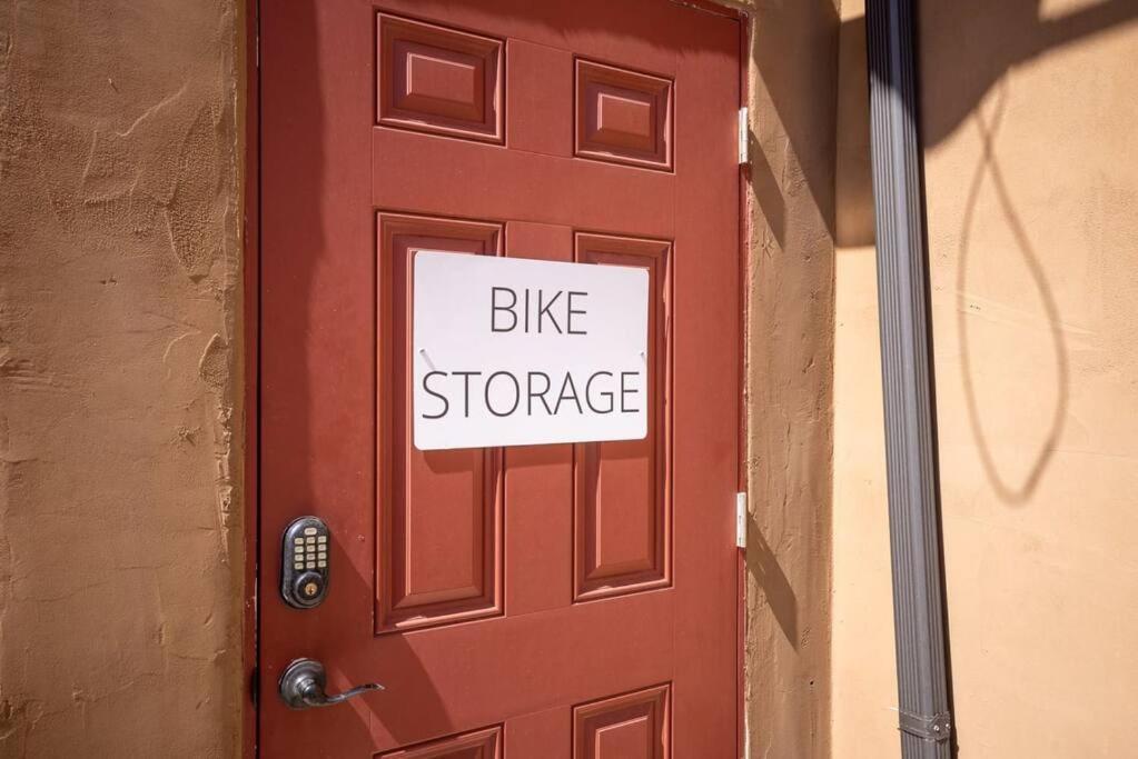 Luxury Downtown Rental - La Dolce Vita Villa #3 Moab Luaran gambar